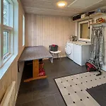3 Bedroom Awesome In *