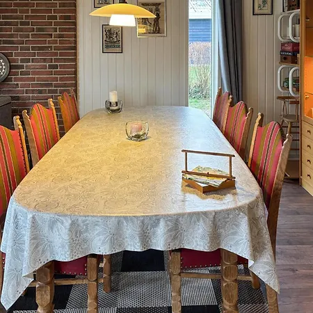 3 Bedroom Awesome In Hejls