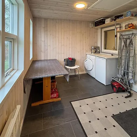 3 Bedroom Awesome In *