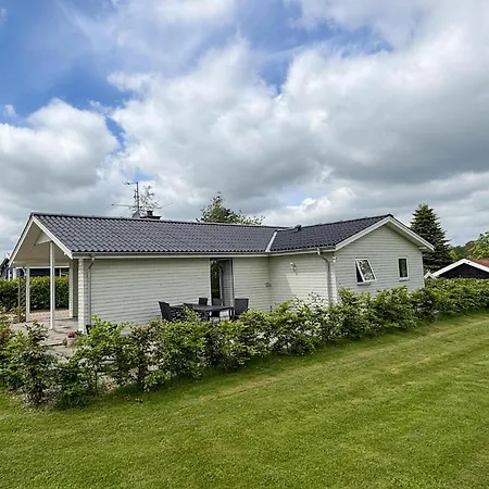 3 Bedroom Awesome In *