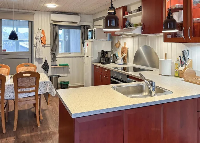 3 Bedroom Awesome In * Hejls