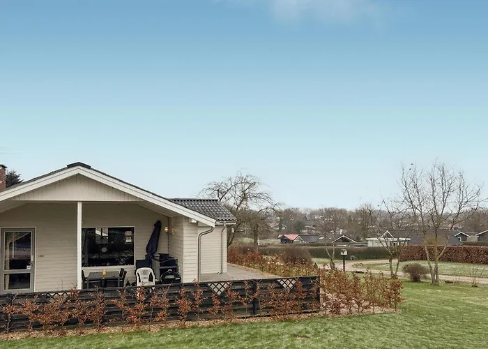 3 Bedroom Awesome In * Hejls